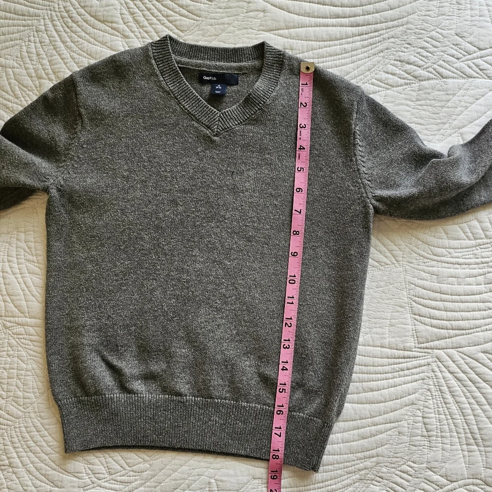 Youth Gap Kids Gray V Neck Sweater Sz S 6/7
